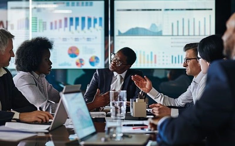 Performance management versus architecture